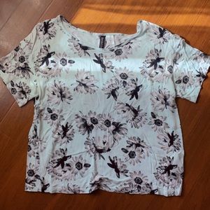 Black and White Summer Women’s Crop top